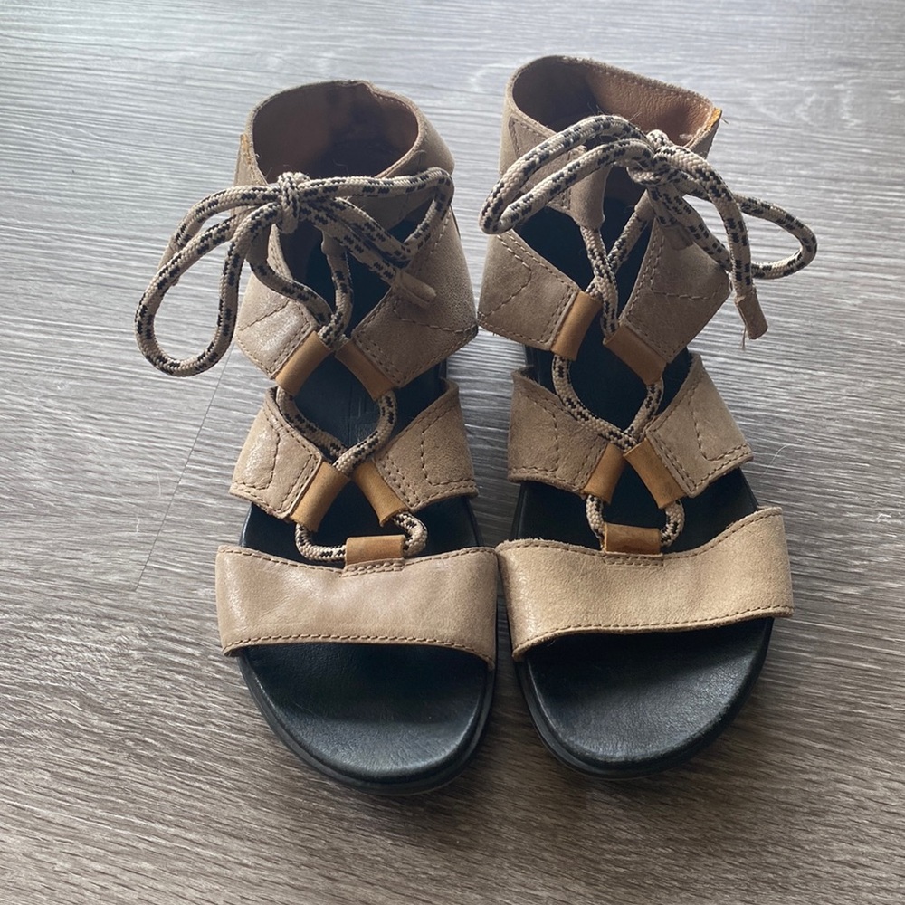 Sorel Torpeda Lace II Sandals Taupe